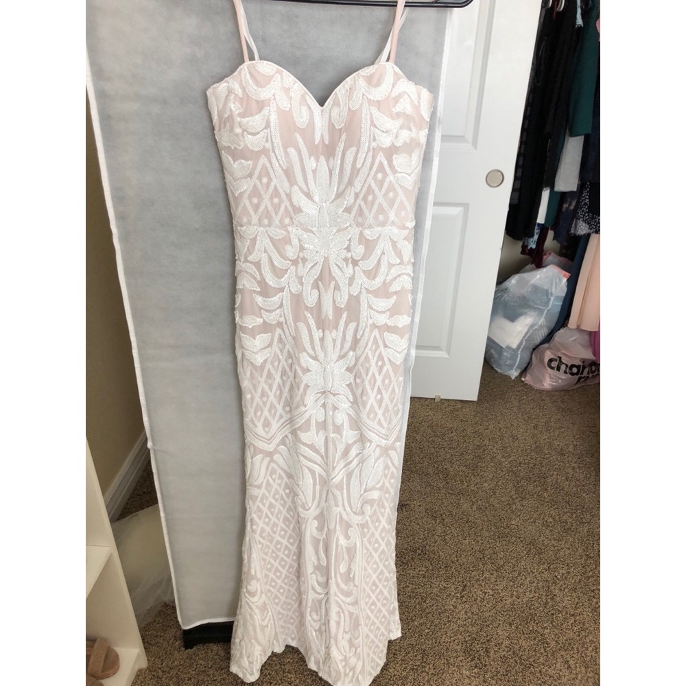 Lulu’s white sequin dress. BRAND NEW!!!